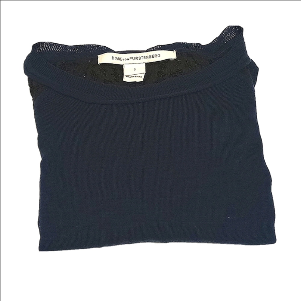 🆕 DIANE VON FURSTENBERG NAVY LONG SLEEVE SWEATER WITH BLACK LACE SLEEVES - Picture 9 of 13
